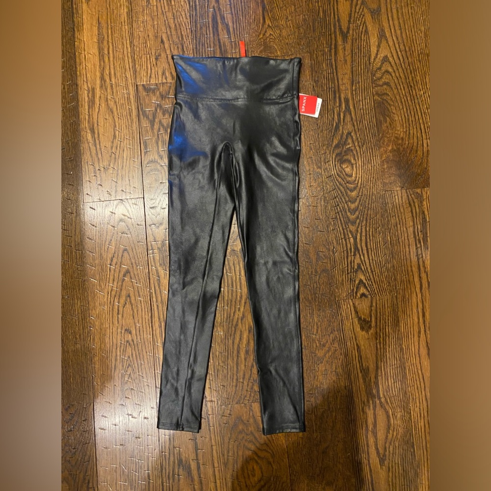 Spanx Leather Leggings. NWT